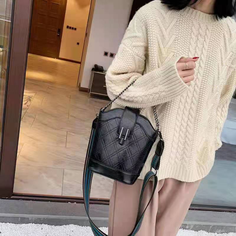 TAS RANTAI Tas Selempang Wanita Import Murah Tas Impor Fashion Wanita Perempuan Cewek Tas Fashion Bu