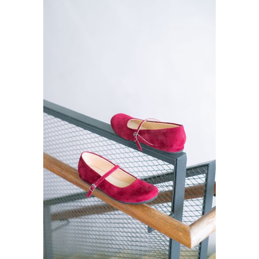 Eveseitch - Baca deskripsi produk - Sada Suede Flatshoes