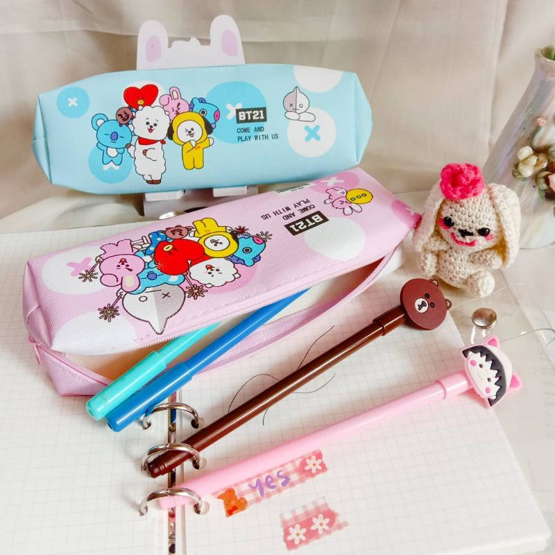 

Tempat Pensil Kain gambar BTS