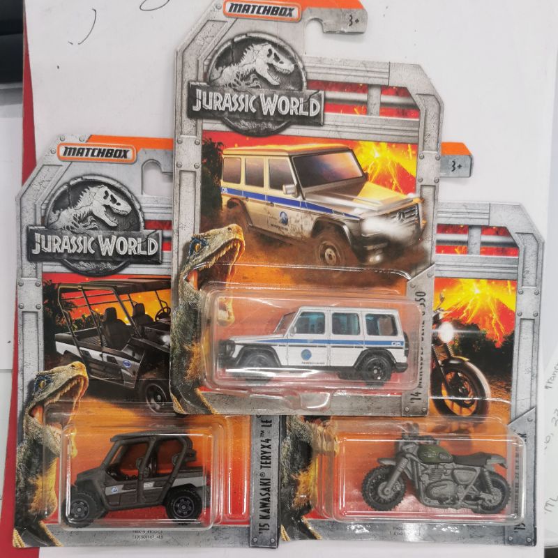 Matchbox Jurassic World 14 Mercedes Benz G 550 15 kawasaki Teryx4 15 Triumph Scrambler Mainan mobil-mobilan anak jeep mercy