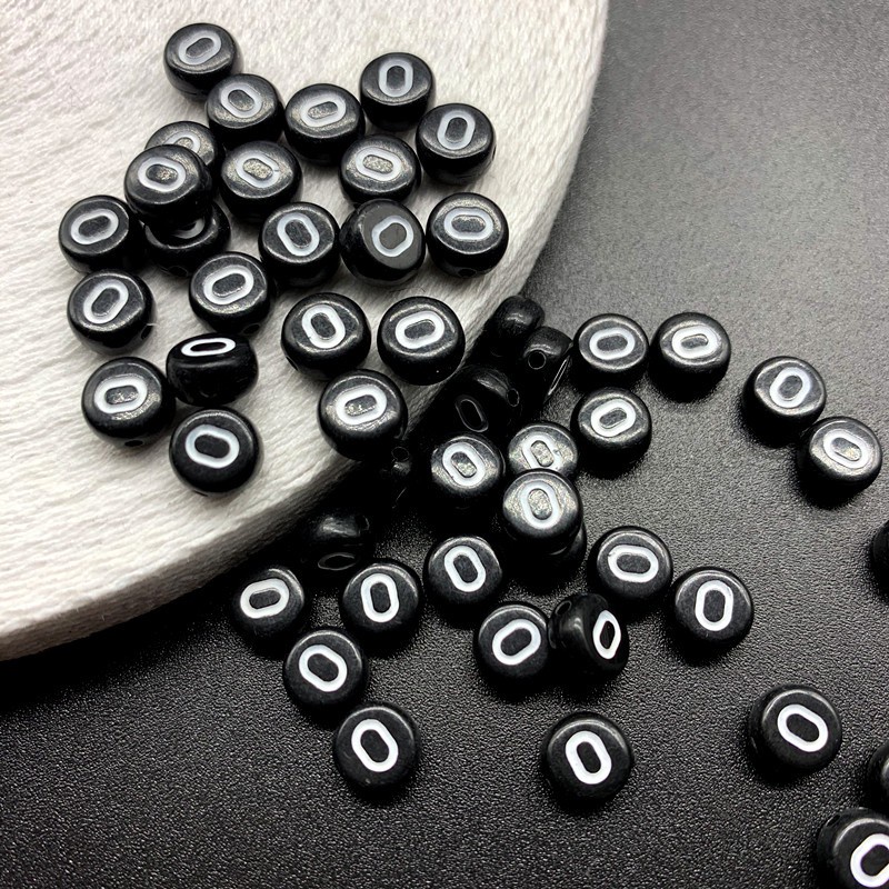 100pcs / Pak Manik-Manik Spacer Huruf A-Z Bahan Akrilik Warna Hitam Ukuran 7mm Untuk Gelang Diy