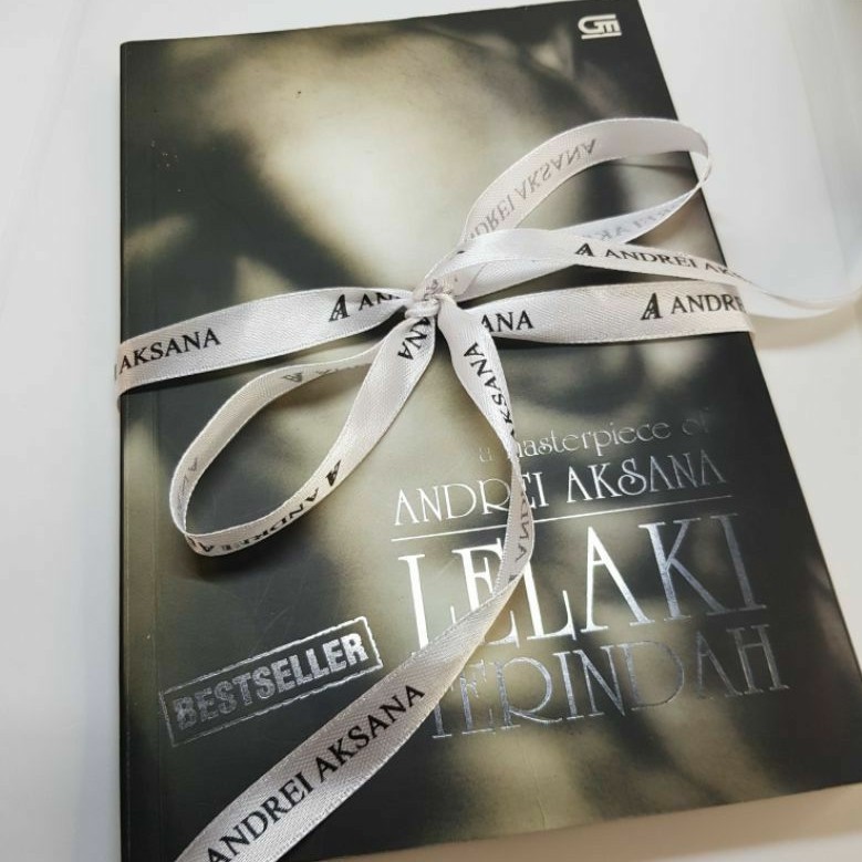 Lelaki Terindah, Novel fenomenal karya penulis best seller Andrei Aksana