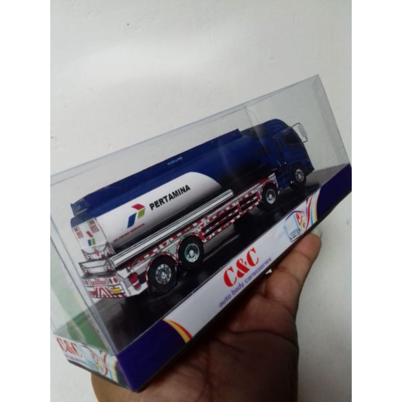 Papercraft Miniatur Truk Tangki Pertamina Biru