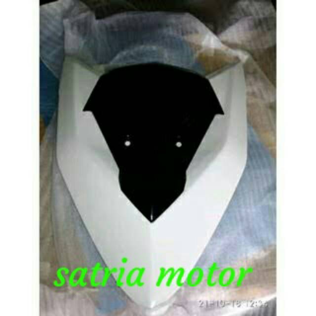 dasi vario 150 putih