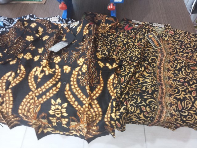 Ruzza Batik Anak Ukuran 0-15 Tahun Kemeja Motif Pari Blarak Biru Merah