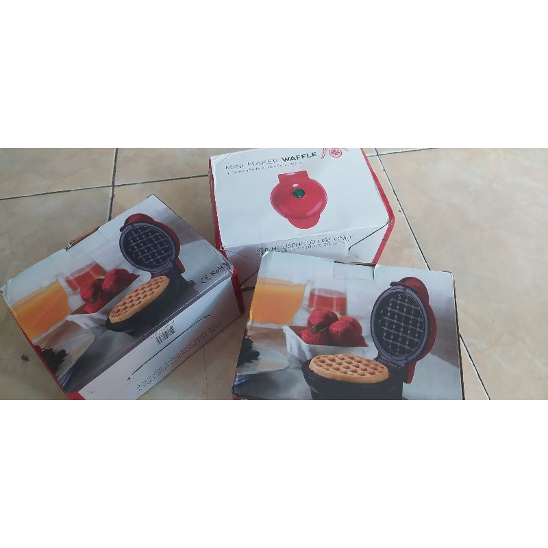 mini waffle maker