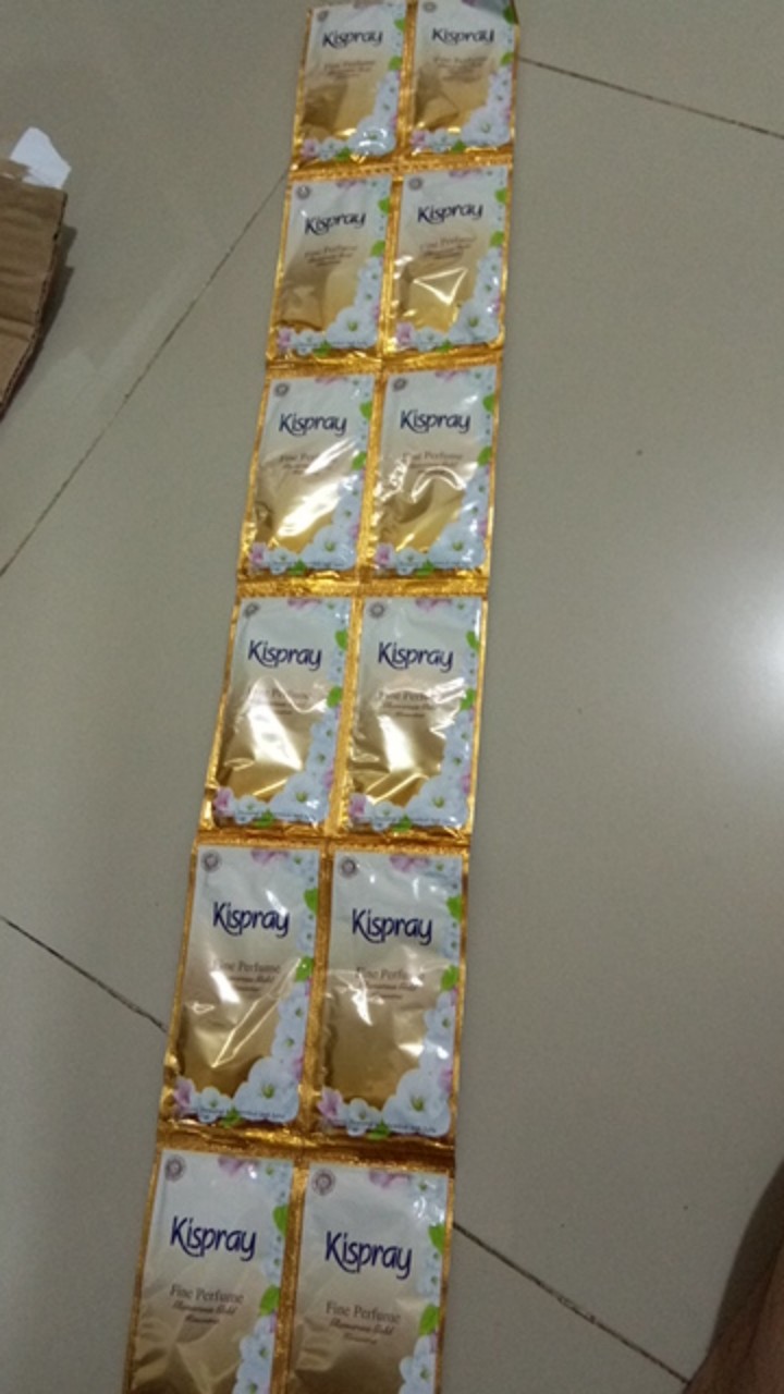 Kispray Gold Sachet  Isi 12 × 11 Ml