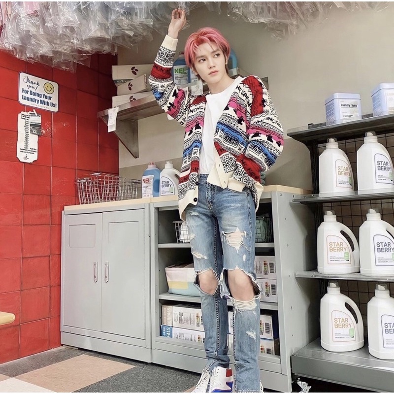 [READY STOCK] CARDIGAN TAEYONG NCT