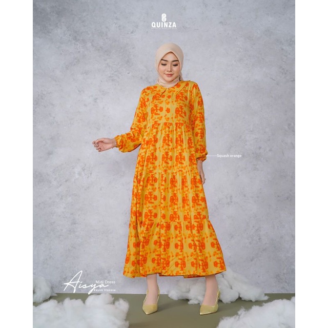 Aisya Midi Dress by Quinza