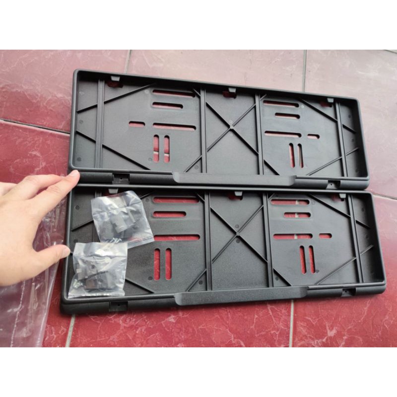 Dudukan Plastik Plat Nomor Mobil Model 3 Kualitas OEM