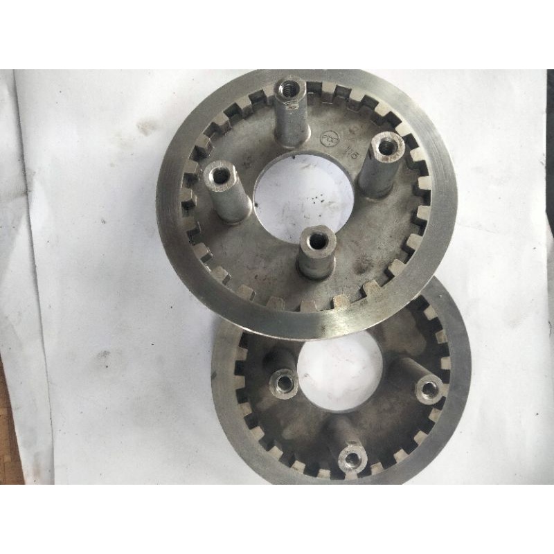 kaki 4 rumah kopling grand supra x