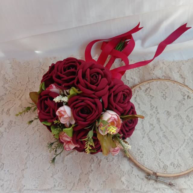 Buket bunga / buket pengantin / wedding bouquet / bunga tangan pengantin