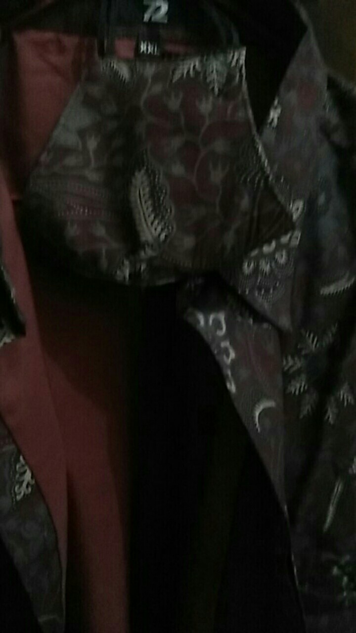 Kemeja Batik Pria Lengan Panjang Premium Kembang Setaman Merah Maroon 722903 Cap 72