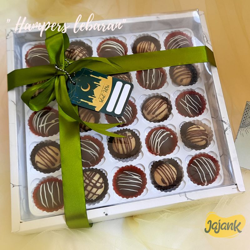 

HAMPERS KUE LEBARAN || CHOCOLATE BALL BAR