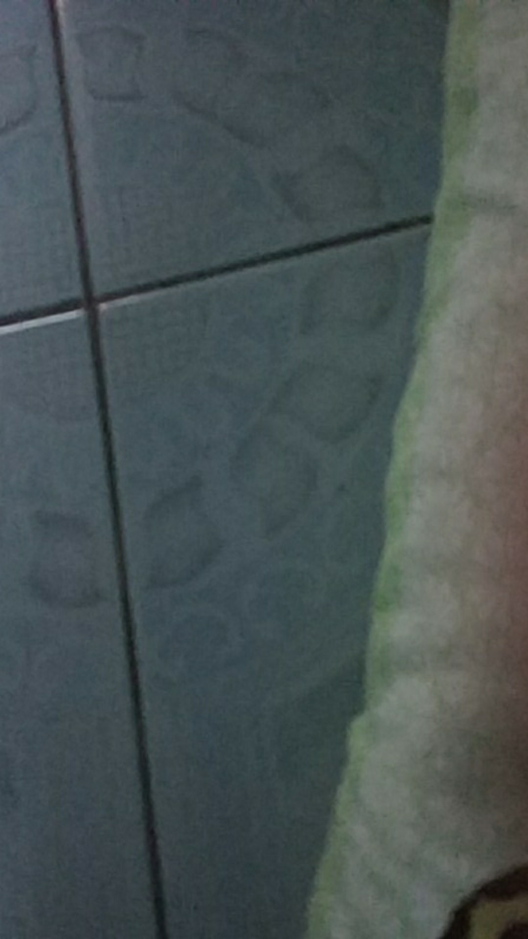 Agnes Rok Span Plisket Pendek Batik Wanita