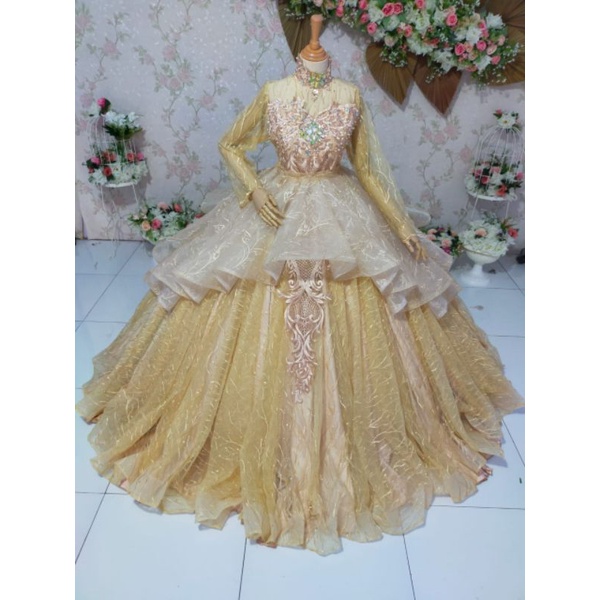 gaun pengantin peplum kupu2 besar