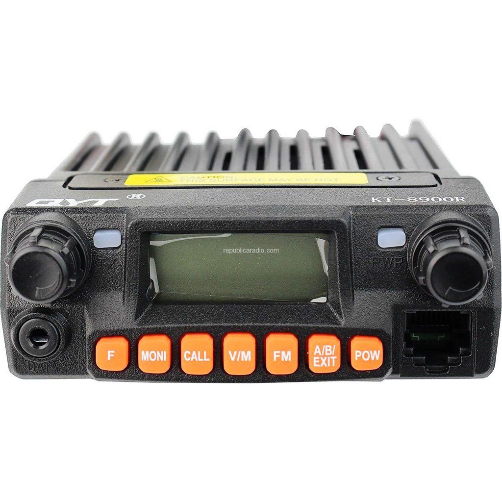 AKN88 - Radio Rig QYT KT-8900R Mini Transceiver Tri-band Mobile Radio
