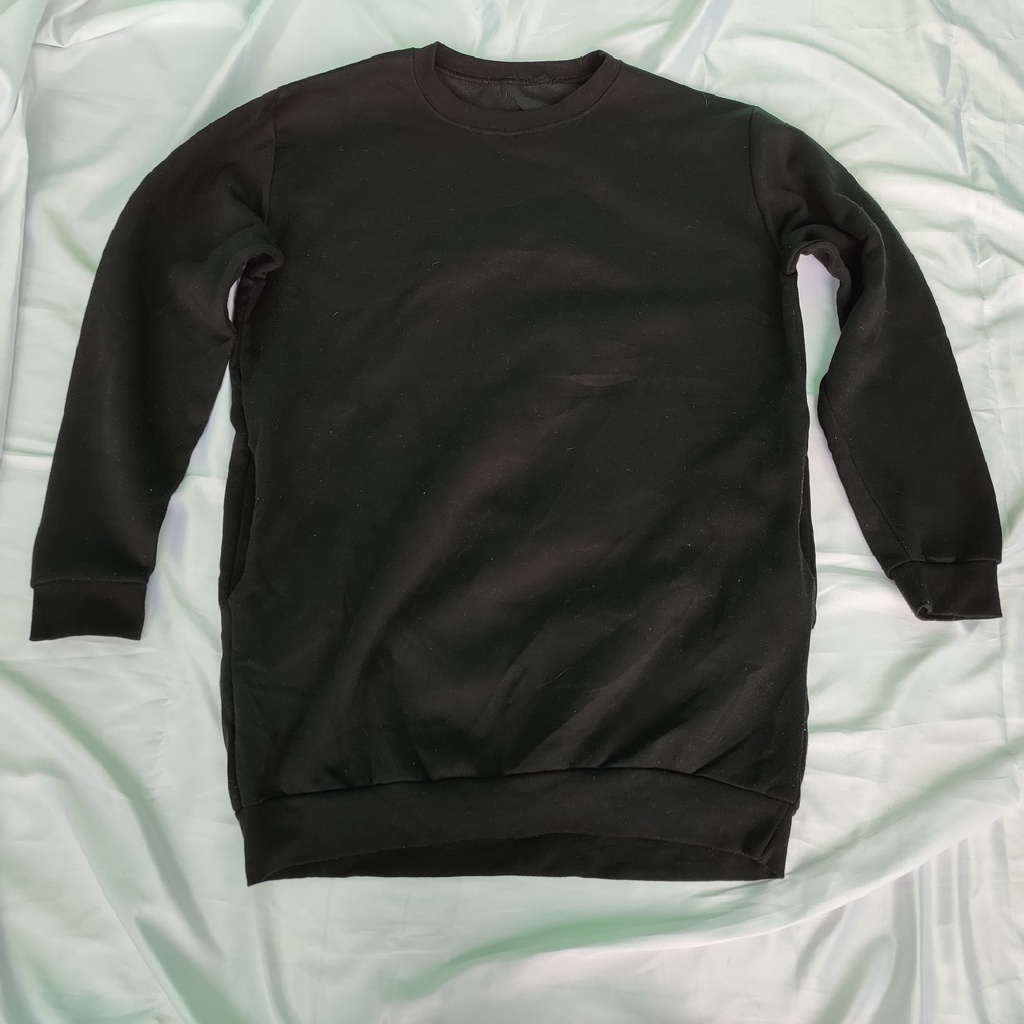 Crewneck Basic Hitam Size XL - Sweater Pria Wanita - Pakaian Bekas Murah Layak Pakai