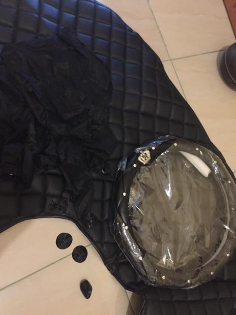 Custom kulit dashboard mobil  all new brio  warna  hitam  