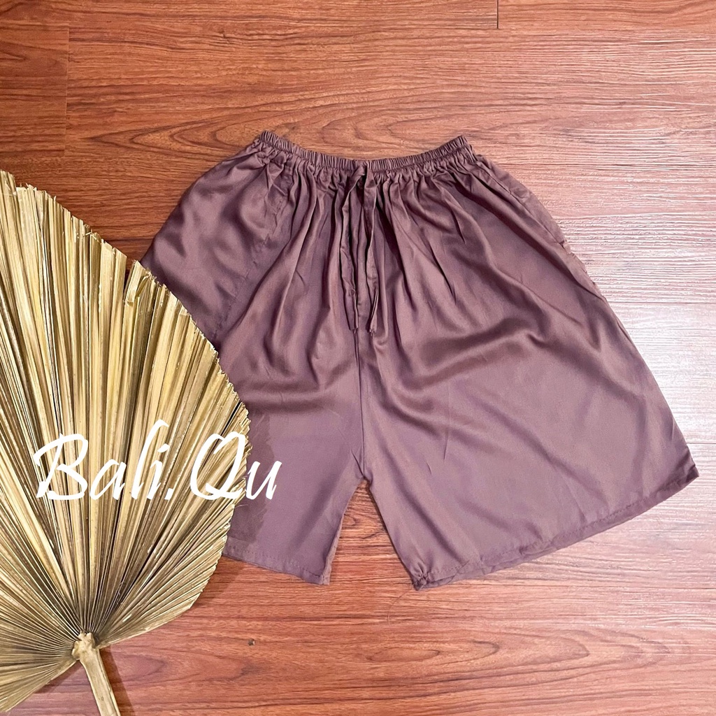 Celana Pendek Polos Jumbo Bali-MOCCA