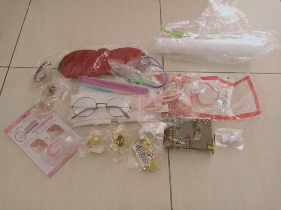 Kacamata Bingkai Bulat Klasik Bahan Metal