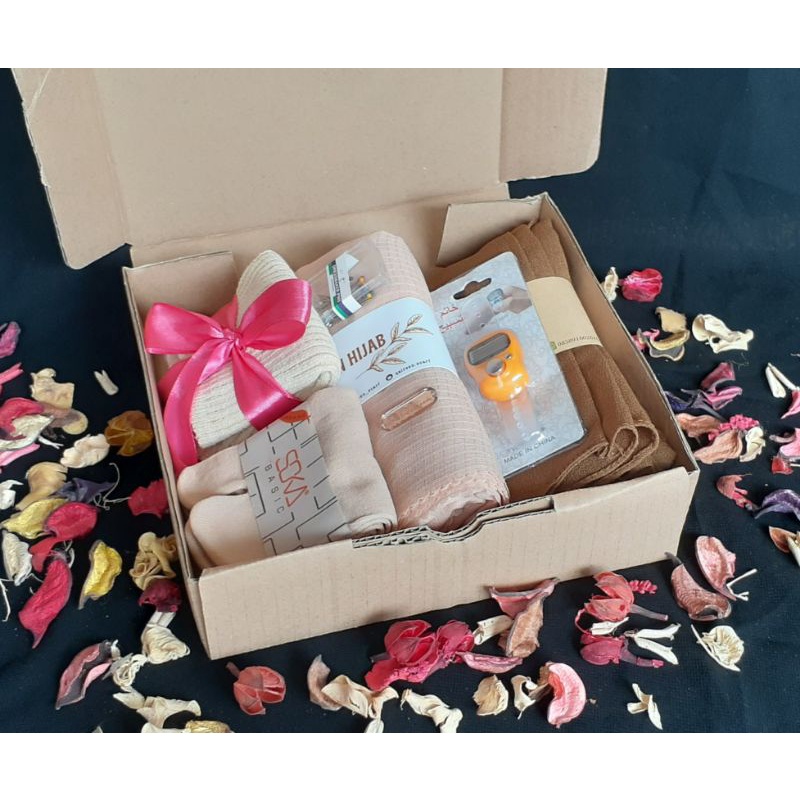 

Hampers hijab terjangkau (paket hadiza)