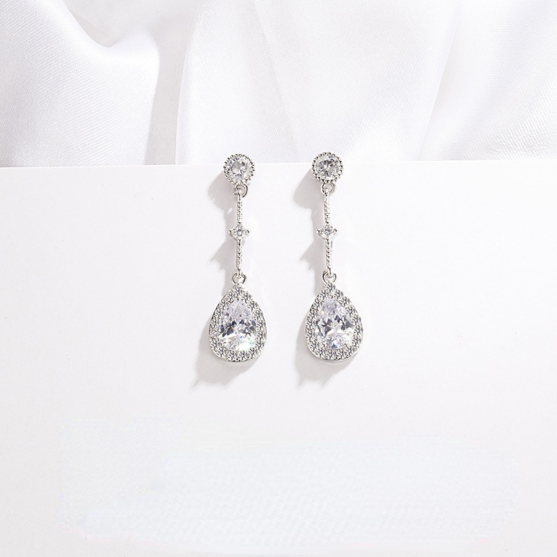 2 Pcs Anting Berlian Bulat Bahan Stainless Steel Anti Alergi Untuk Wanita