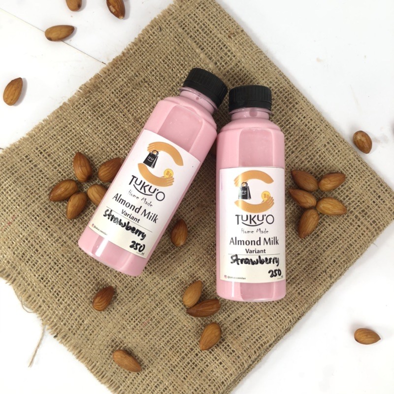 

Strawberry Almond Milk