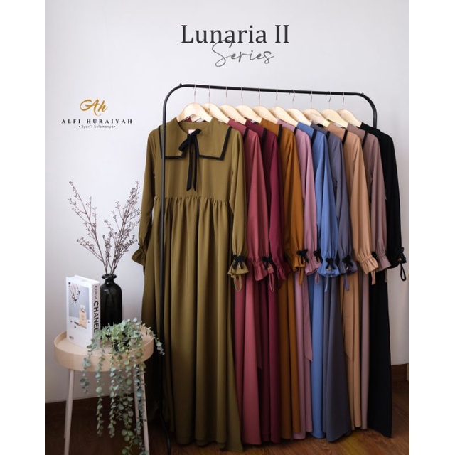 Lunaria 2 Series by Alfi Huraiyah