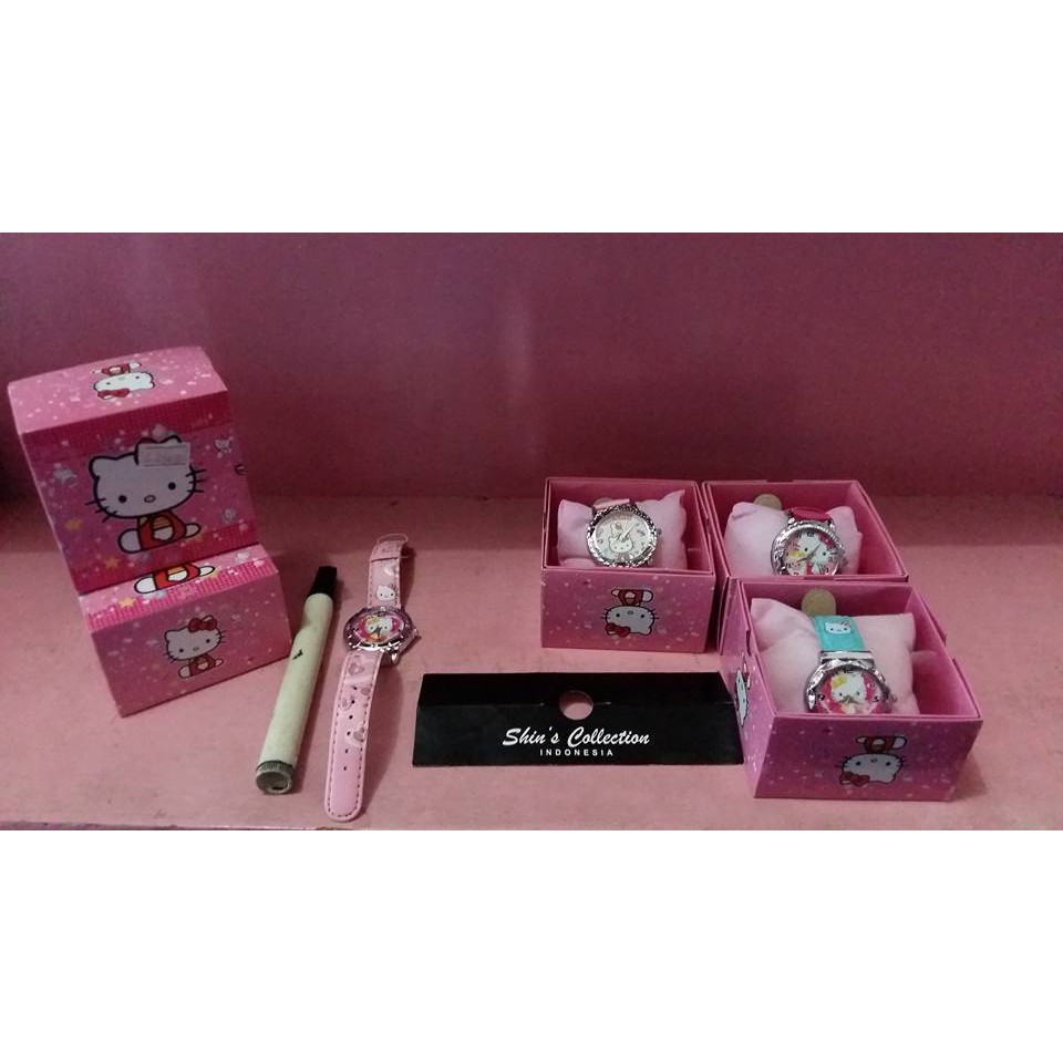 jam tangan Hello kitty