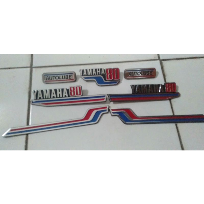 Emblem body set yamahaV80