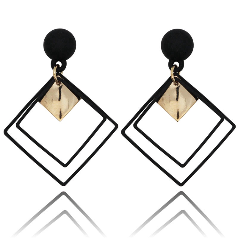 Anting Stud Liontin Geometris Bahan Logam Aksen Berlian Gaya Korea Untuk Wanita