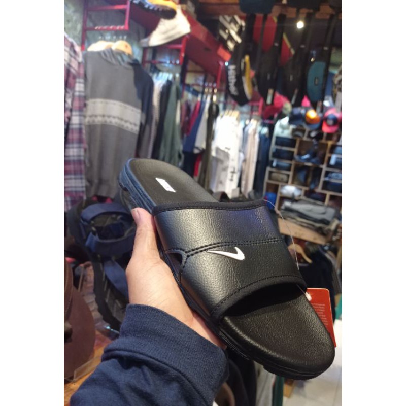 SANDAl SLOP NIKE