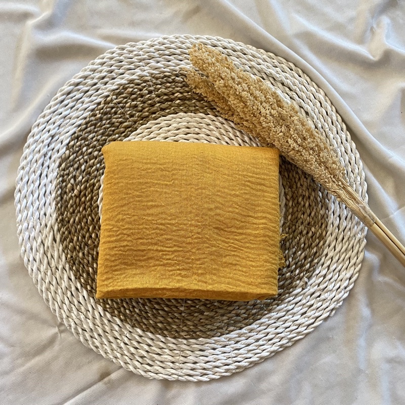 PASHMINA 𝖢𝖱𝖨𝖭𝖪𝖫𝖤 ORIGINAL 𝖬𝖤𝖱𝖪 AZARA LAVANYA ( Pashmina Arabian/ Pashmina Kusut)-Mustard