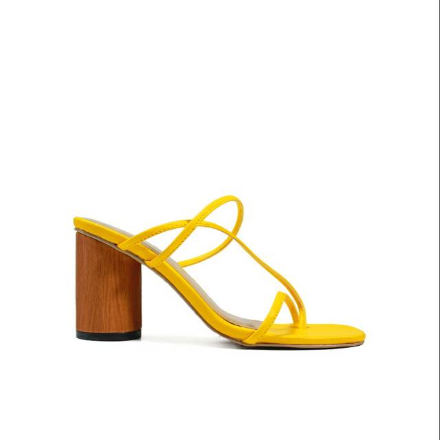 Sandal Wanita Heels Chunky WD015