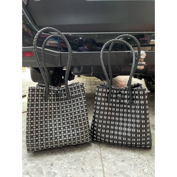 Tas Anyaman Plastik Jali Black White