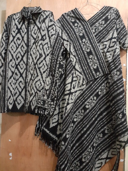Baju Tenun Couple Tenun Couple Prewedding Dress Diandra 006 X Kemeja Mix Toyobo Alaik Tenun Ikat