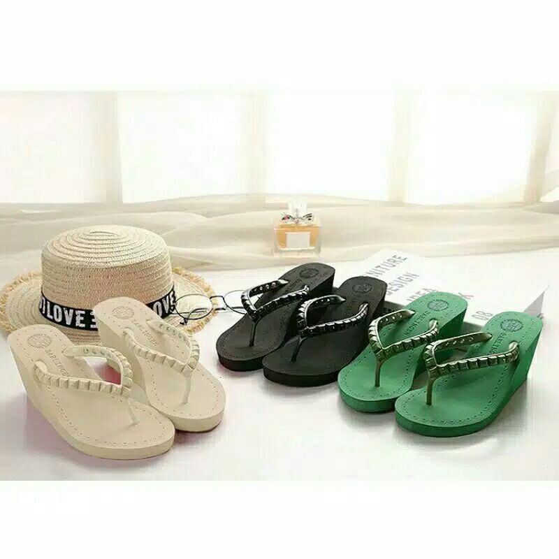 CS - SENDAL SPON WEDGES JEPIT PIRAMIDA