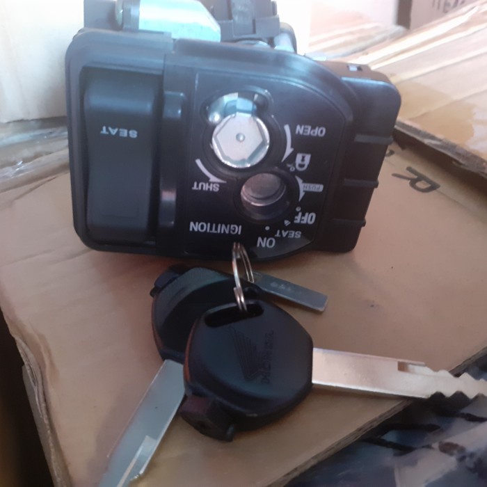 Kunci Kontak Vario 125 Vario 150 Old