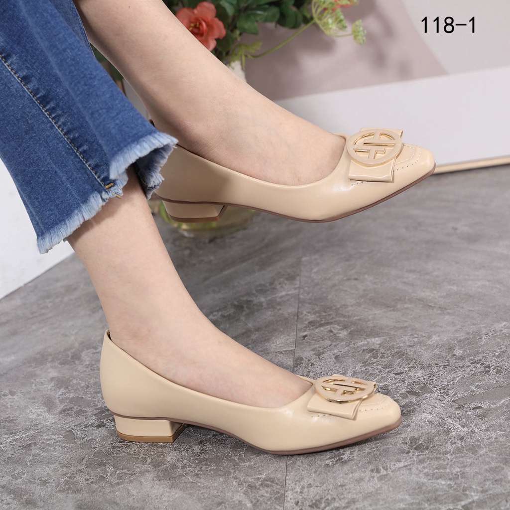 TB Heels 118-1