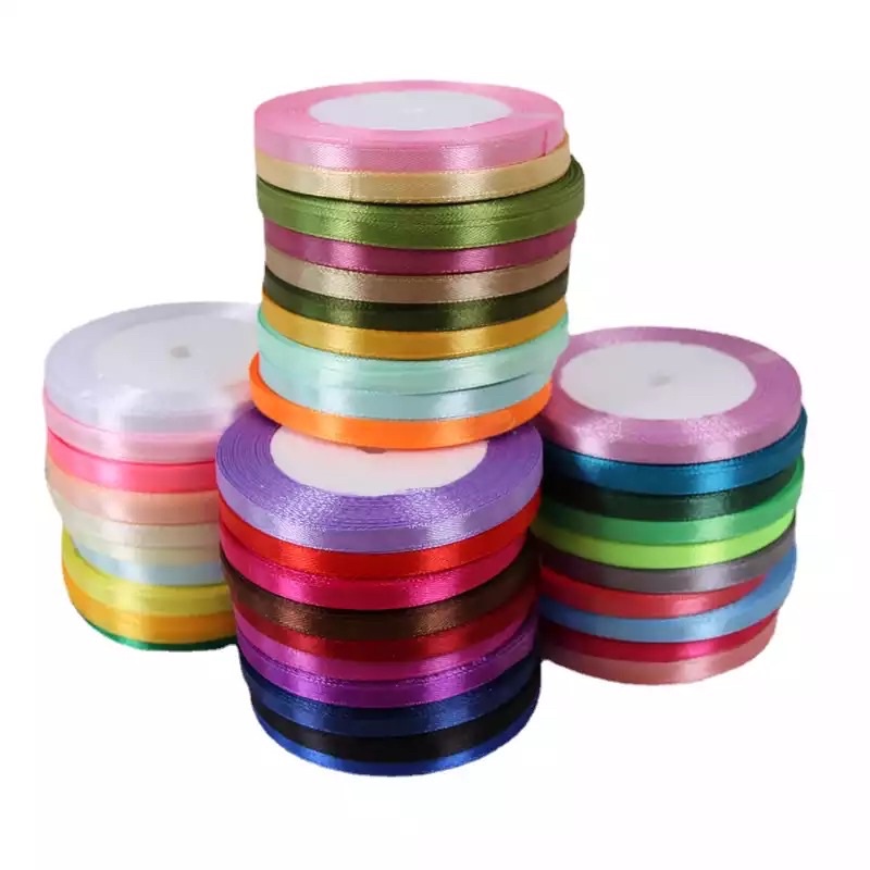 

Pita Satin 1/4 inch 0,5 cm Per Roll