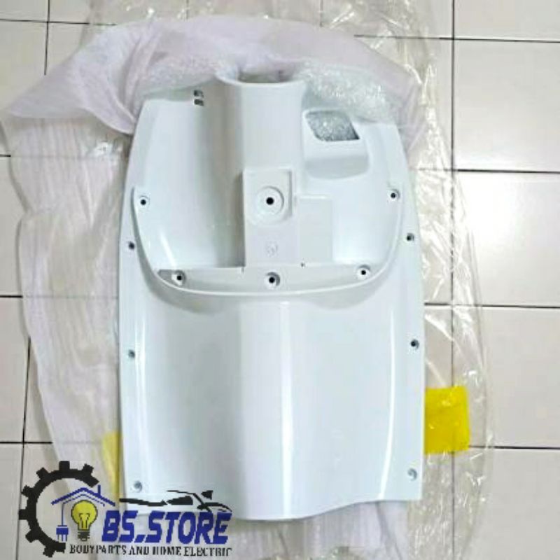 DEK KONTAK/ DASBOARD MOTOR HONDA SCOOPY FI 2014 2015 2016 putih/ scoopy fi/ legshield dalam. besar / honda scoopy fi 2014 2015 2016 putih