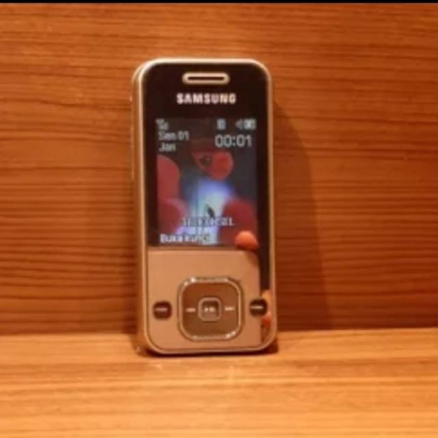 HP Jadul Samsung SGH F250 Slide GSM Langka dan Normal not E250 or C170