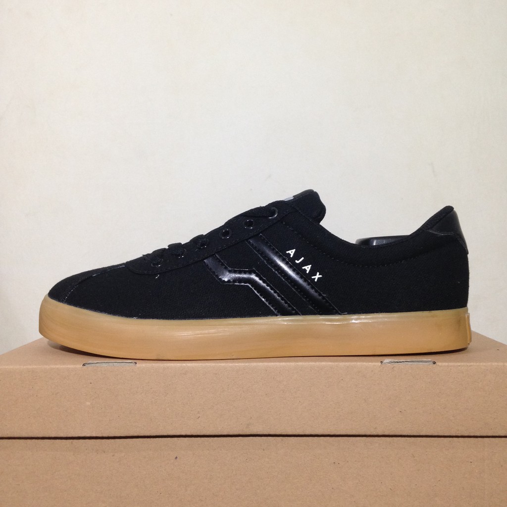Sale Sepatu Skate Piero Ajax CVS Black Gum P10597 Original BNIB Promoted