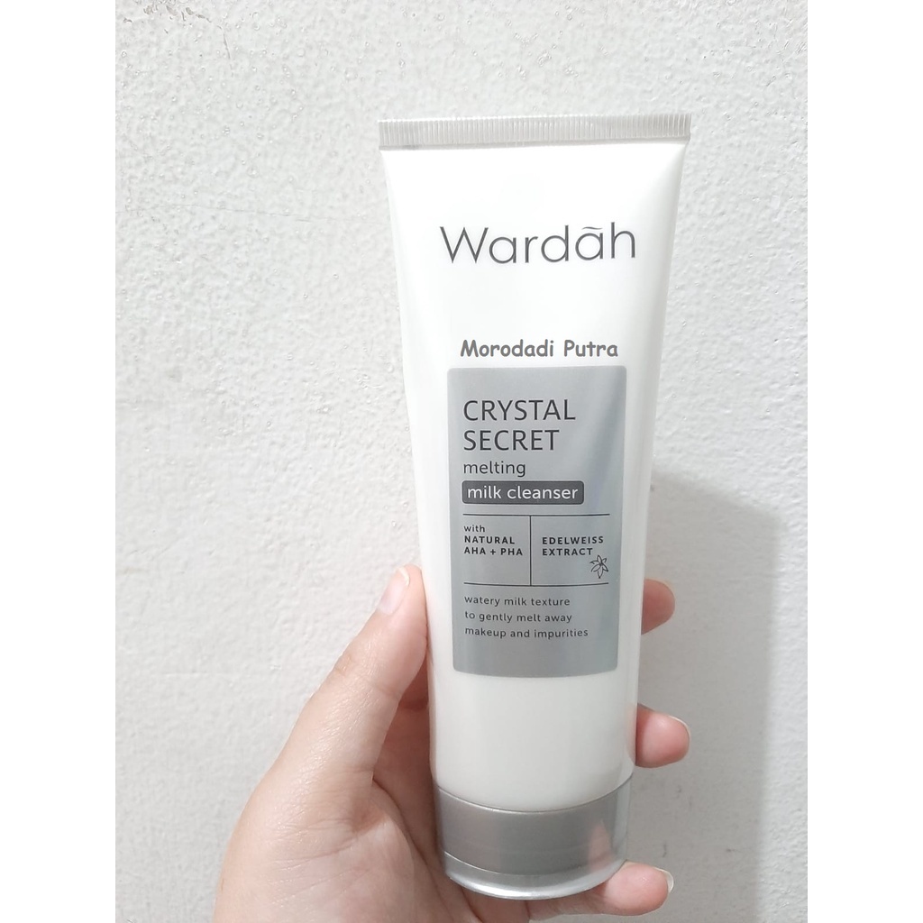 WARDAH WHITE SECRET (CRYSTAL SECRET) EXFOLIATING TONER/CLEANSER