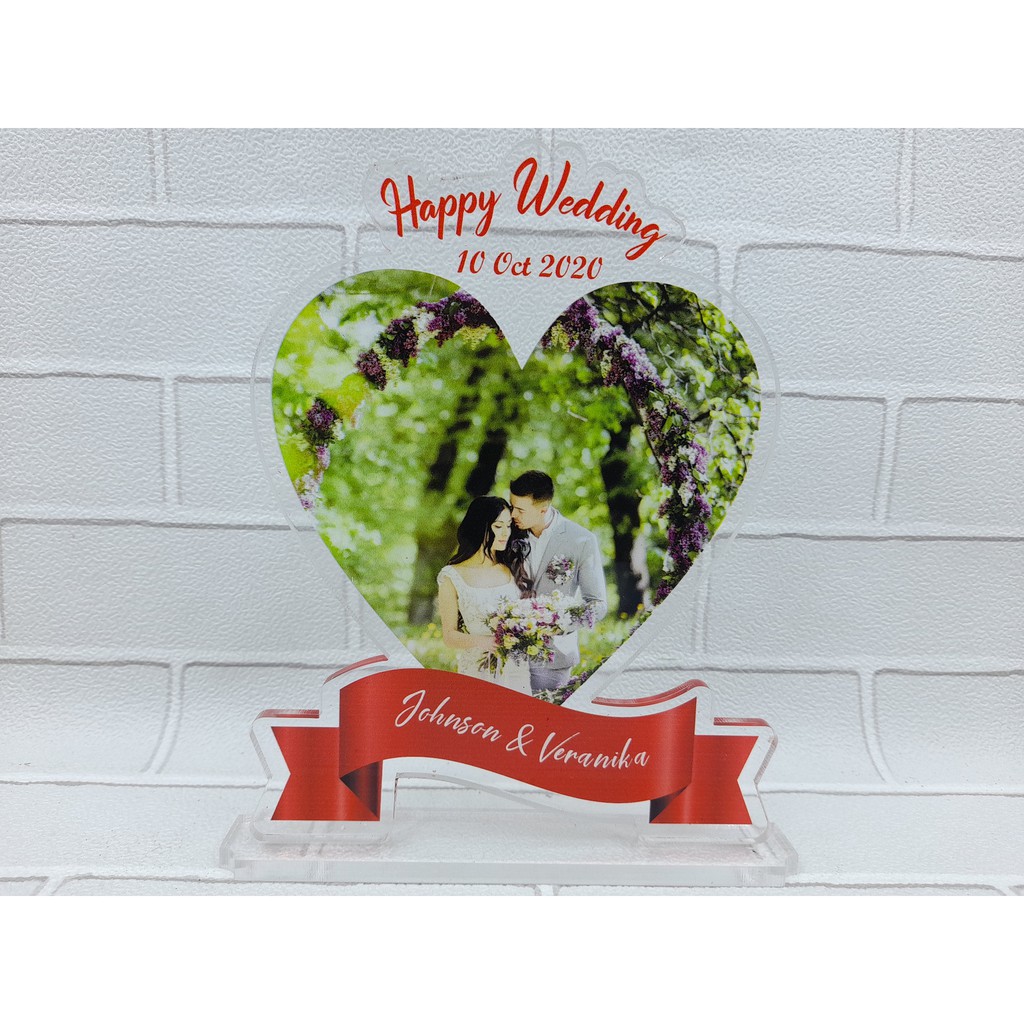Plakat Akrilik Hadiah Pernikahan Custom Bahan Tebal 10MM,tinggi 20Cm X Lebar 10cm