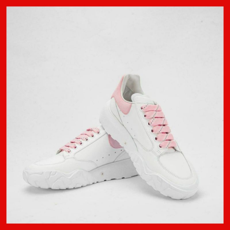 Jual Sepatu Wanita Alexander McQueen Court Trainer Sneakers Color White Pink. Branded Original