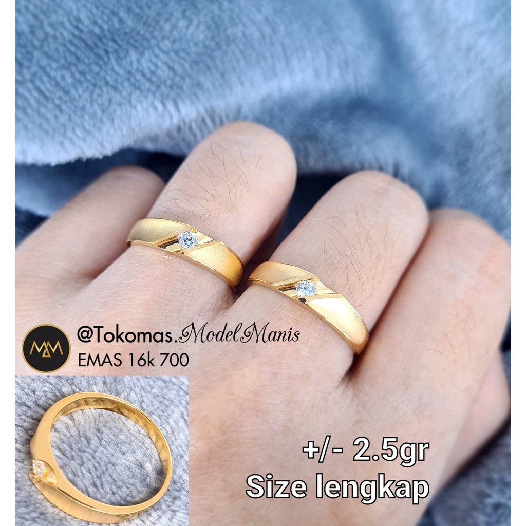 Cincin Couple wedding ring emas kuning kombinasi model solitaire emas 700 kadar 16k