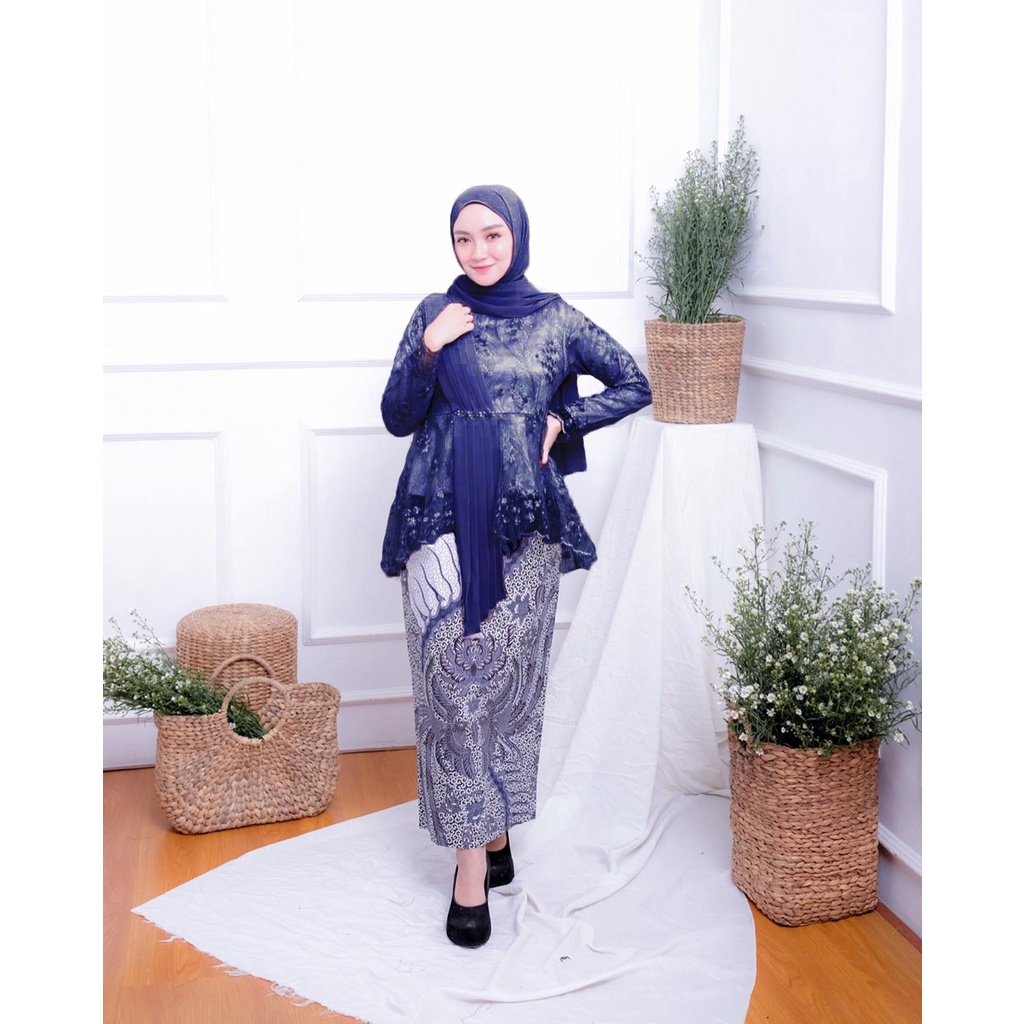 NAYAKA BATIK - Setelan Kebaya Anjella Batik Modern Wanita Kebaya Wisuda Kebaya Brukat Kondangan Outfit Wanita Kekinian Baju Kondangan Wanita