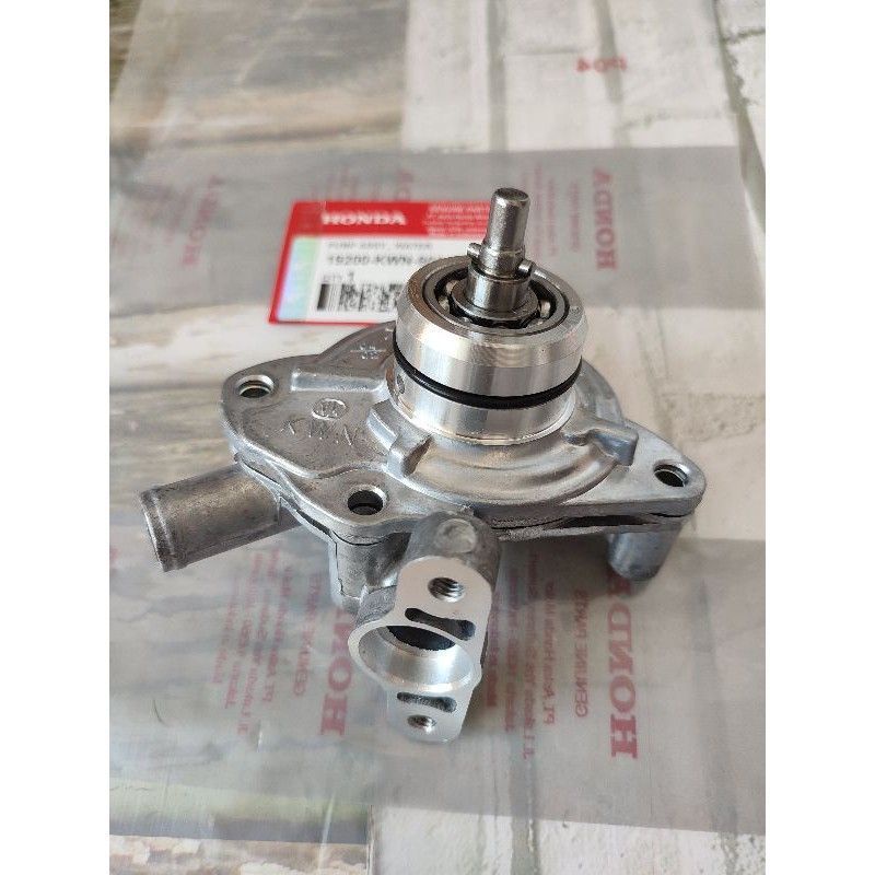 WATER PUMP WATERPUMP POMPA AIR RADIATOR ASSY VARIO 125 150 PCX 150 TERMURAH